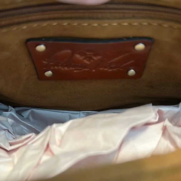 Patricia Nash Black and Brown Leather Satchel with Gold Clasp - Picture 7 of 8